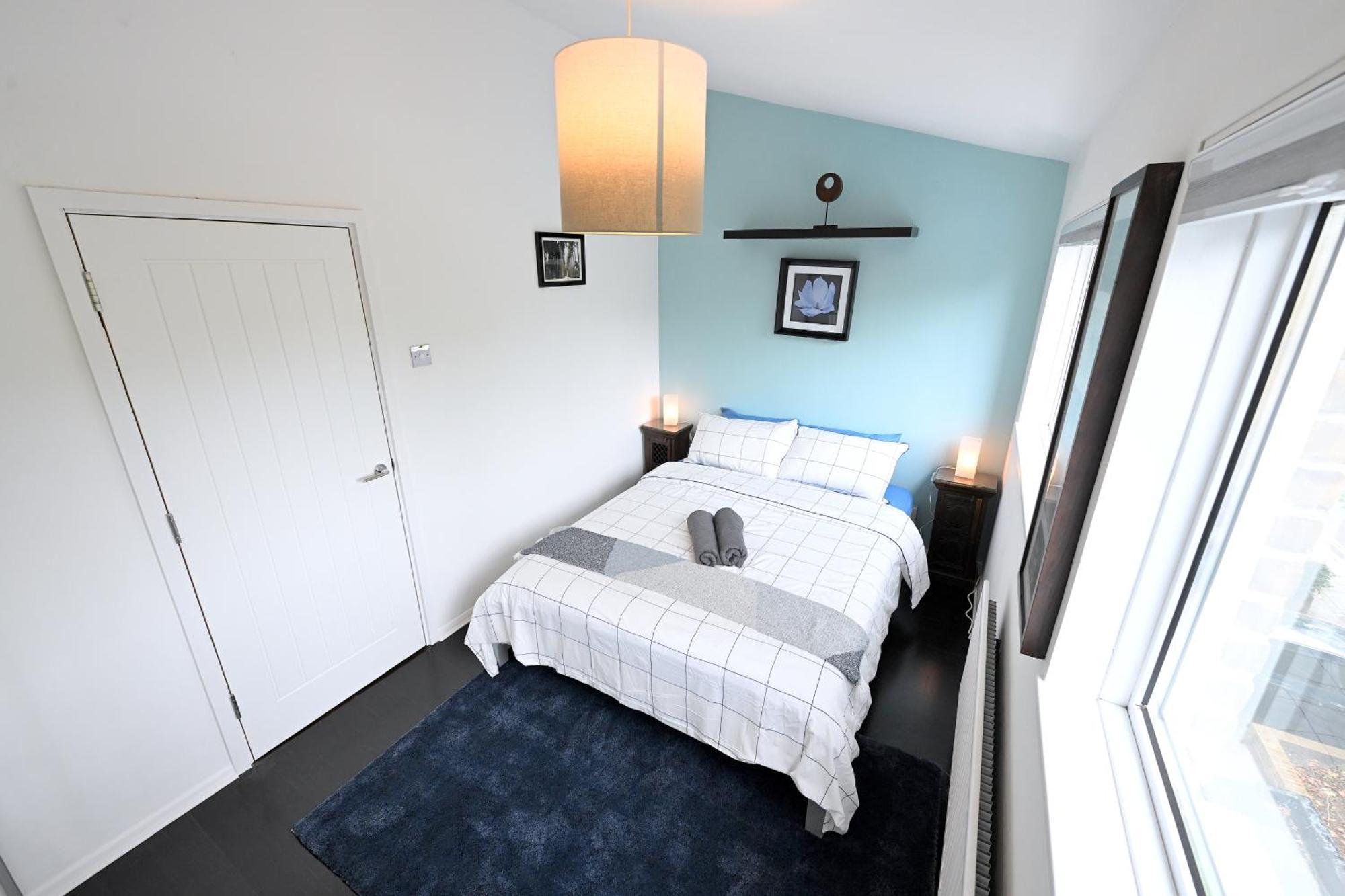 4 Bedroom Patio House Regent'S Park - Parking London Exterior foto