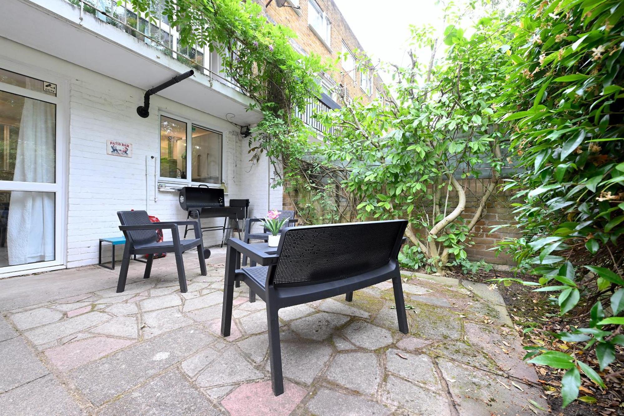 4 Bedroom Patio House Regent'S Park - Parking London Exterior foto