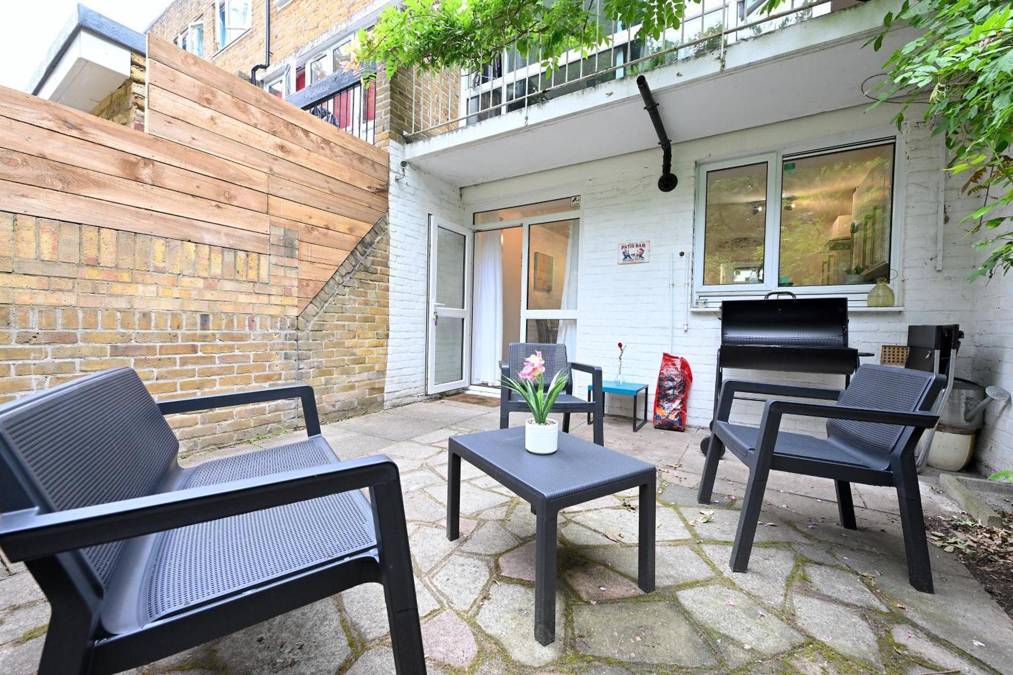 4 Bedroom Patio House Regent'S Park - Parking London Exterior foto